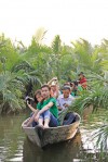 Công bố giấy chứng nhận nhãn hiệu tập thể tre dừa Cẩm Thanh
